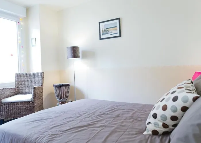 Séjour chez l'habitant - Proche Du Centre - Salle D'eau Et Wc Privés