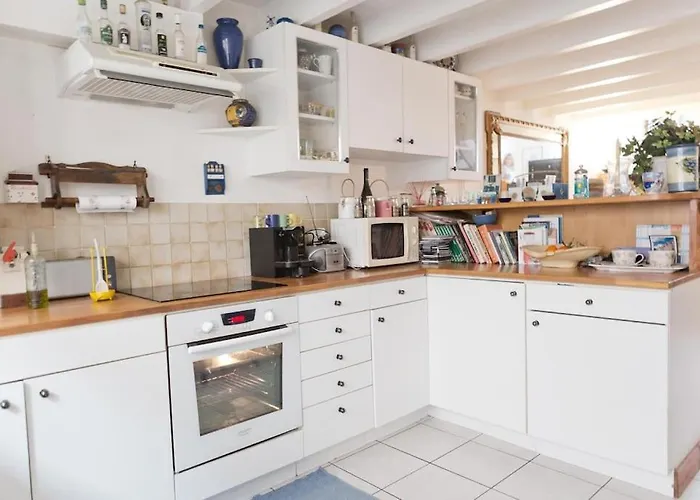 - Proche Du Centre - Salle D'eau Et Wc Privés