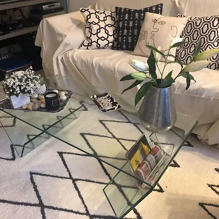 - Proche Du Centre - Salle D'eau Et Wc Prives